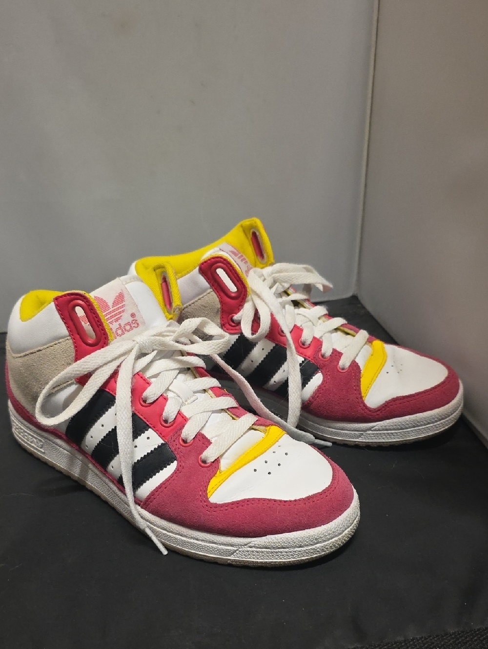 Adidas Decade Mid Originals Women's Size 8.5 Like New!